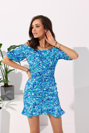 Niebieska dopasowana sukienka damska w kwiaty z marszczeniem ROMANTIC FLOWER