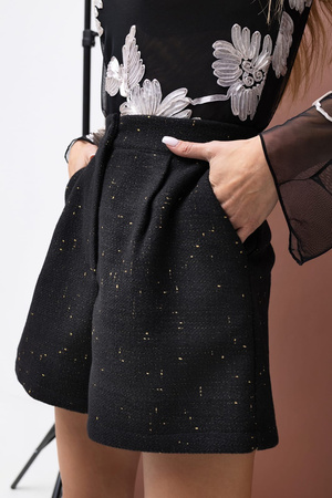 Czarne wełniane spodenki damskie z błyszcząca nitka  BIBIONE