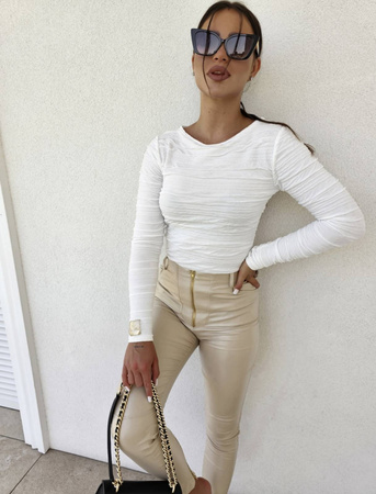 Biała elastyczna dopasowana bluzka damska NELLY
