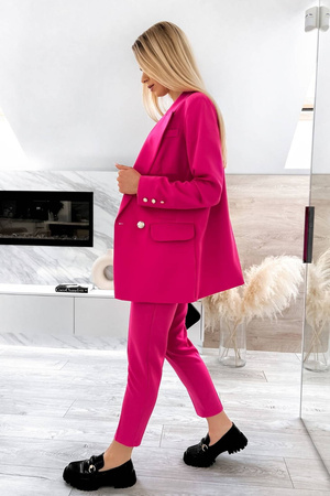 Różowy garnitur damski żakiet i spodnie ELMA