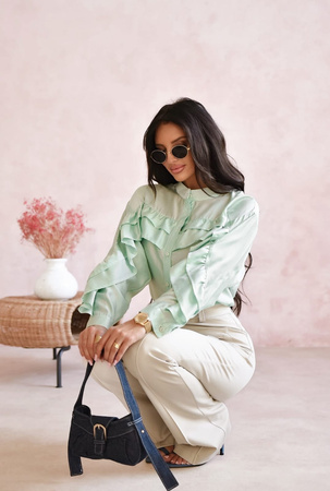 Seledynowa koszula damska zdobiona falbanka MELODY