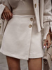 Śmietankowe szorty damskie spódnico-spodenki MIA