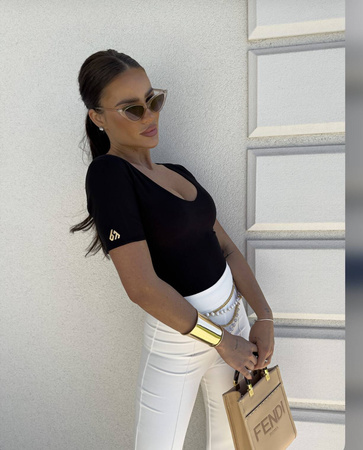 Czarna bluzka damska z krótkim rękawem i dekoltem UNIQUE