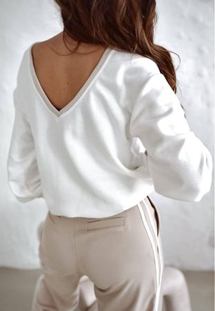 Biała bluza damska z ozdobną różą XANA BEIGE