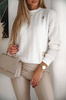 Biały sweter damski z ciekawym splotem COMFY CHICK