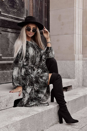 Szyfonowa sukienka damska w kontrastowy wzór XANA HARMONY