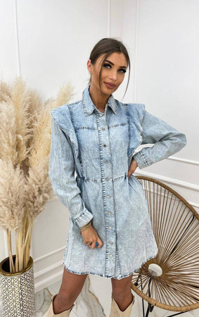 Dżinsowa sukienka damska z falbanką przy ramionach i ściągaczem w talii JEANS LOVE