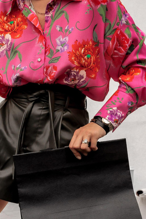 Kolorowa luźna koszula damska w kwiecisty print SIMPLY