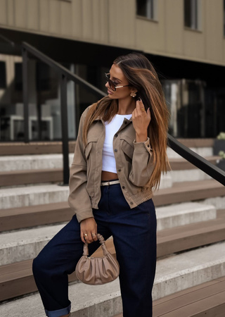 Beżowa a kurtka damska bomberka MILAGROS