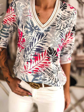 Bluzka w kolorowe wzory z rękawem 3/4