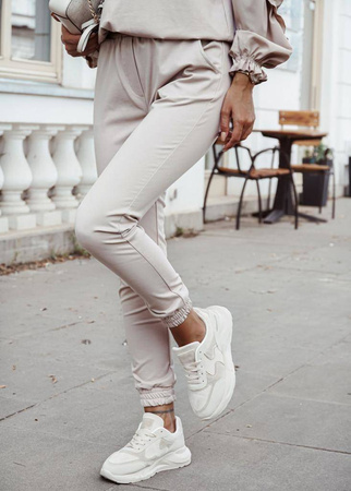 Beżowy komplet dresowy damski z ozdobnymi marszczeniami BUTTERFLY