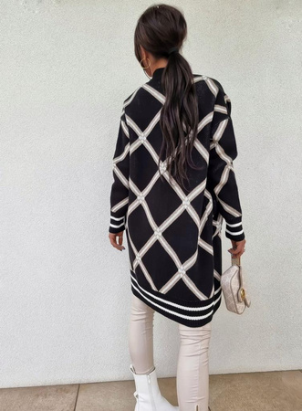 Czarny sweter damski w geometryczny wzór CLASSY BY ME