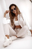 Beżowo- biały komplet dresowy damski XANA SPORTY