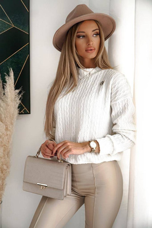 Biały sweter damski z ciekawym splotem COMFY CHICK
