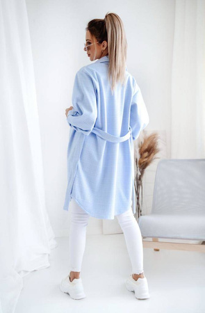 Biało-niebieski szlafrokowy płaszcz damski w kratę MADAME COAT