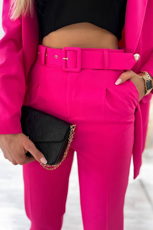 Różowy garnitur damski żakiet i spodnie ELMA