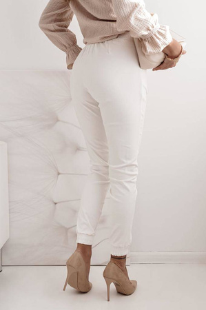 Białe, materiałowe spodnie na gumce, white