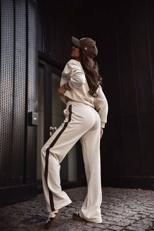 Śmietankowy bawełniany damski komplet dresowy QUEENS