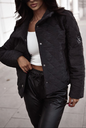 Czarna pikowana  kurtka  damska BOLONIA