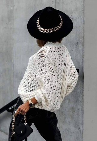 Biały ażurowy rozpinany damski sweter KORA.