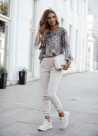 Długie beżowe spodnie damskie z gumką w pasie i przy nogawkach XANA JOGGER