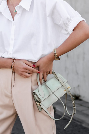 Biała luźna koszula damska SIMPLY SPRING