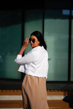 Biała krótka luźna katana damska R STYLE