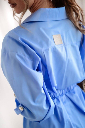 Niebieska długa koszula damska z paskiem w talii VAMOS