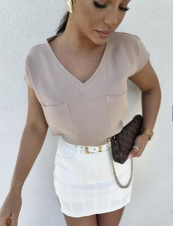 Beżowa bluzka damska z krótkim rękawem i kieszeniami BY ME