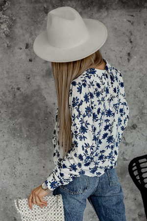 Biała oversizeowa koszula w niebieskie kwiaty SIMPLY CARNATION