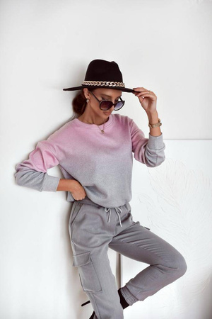 Różowo-szary sweter damski z efektem ombre ANGELA