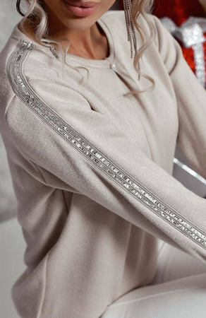 Beżowy sweter damski z ozdobami w rękawach XANA TURISMO