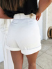 Białe krótkie spodenki damskie CASH
