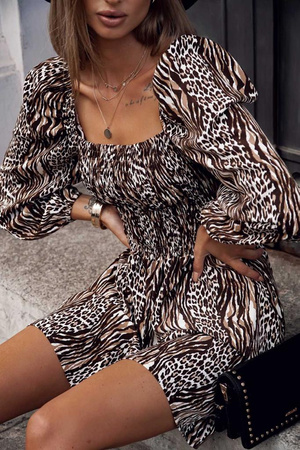 Brązowo-beżowa sukienka damska w zwierzęcy print z marszczeniem na piersiach NORMA