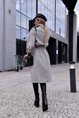 Szary płaszcz damski ze ściągaczem w talii w drobne paseczki BOSTON