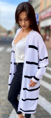 Biały długi sweter KARDIGAN w czarne pasy.