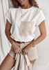 Biały T-shirt  damski z ozdobną kieszonką  BOHO STYLE    