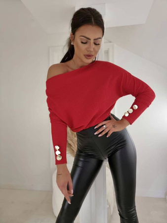 Czerwony sweter damski ze złotymi guzikami przy rękawach BY ME ELEGANCE