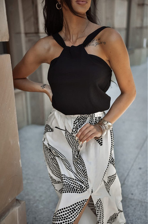 Czarny  dopasowany top damski  MALIBU