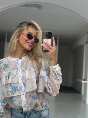 Błękitna  bluzka damska z ozdobna falbana  ROMA