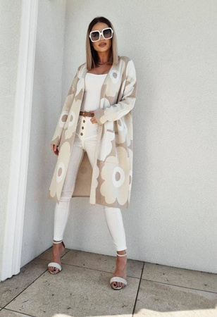 Beżowo-morelowy bawełniany długi sweter damski w duże kwiaty FLOWER BY ME