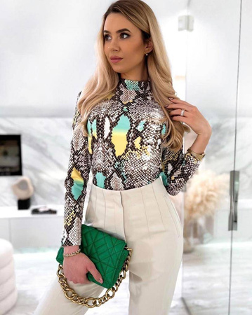 Kolorowa elastyczna bluzka damska z półgolfem z motywem węża JOLIE SNAKE