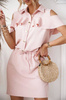 Pudrowo-różowa sukienka damska szmizjerka z odkrytymi ramionami MAY