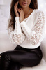 Biały sweter damski z ażurowymi rękawami LACE MEET