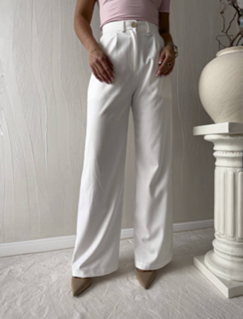 Białe eleganckie szerokie spodnie damskie SIMPLE