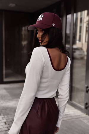 Biała dopasowana bluzka damska MORGAN