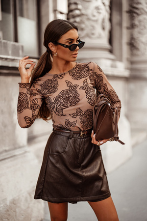 Brazowe   szorty damskie spódnico-spodenki z eko skory MIA 