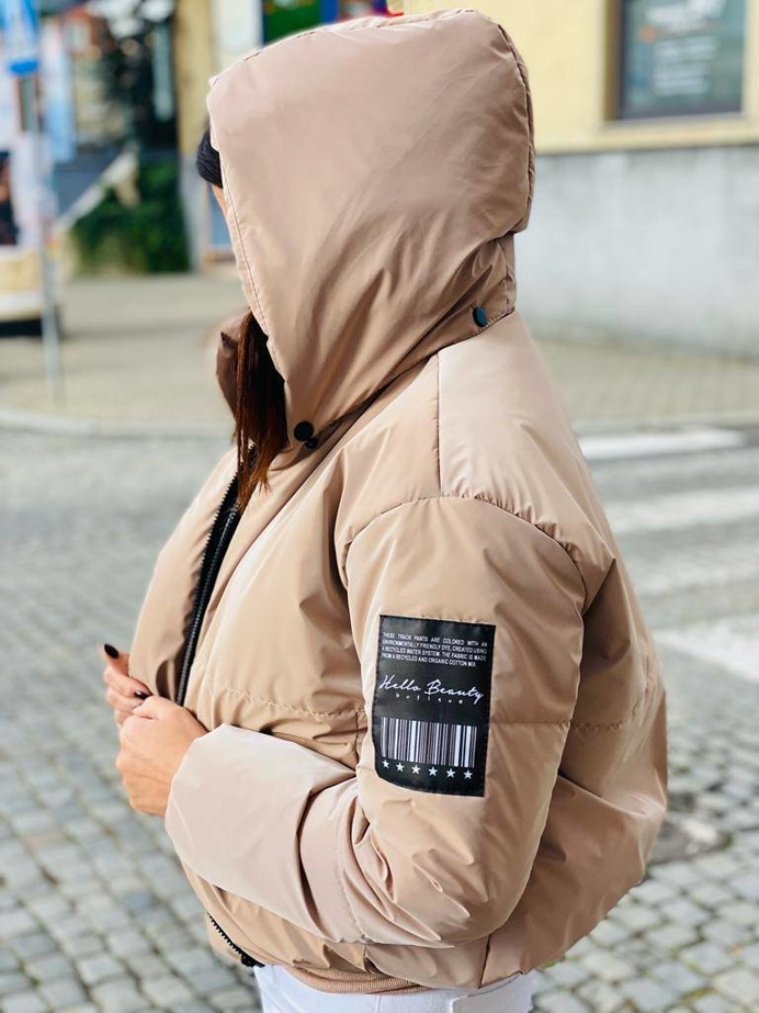Beżowa kurtka damska z kapturem satynowy mat LAVOS