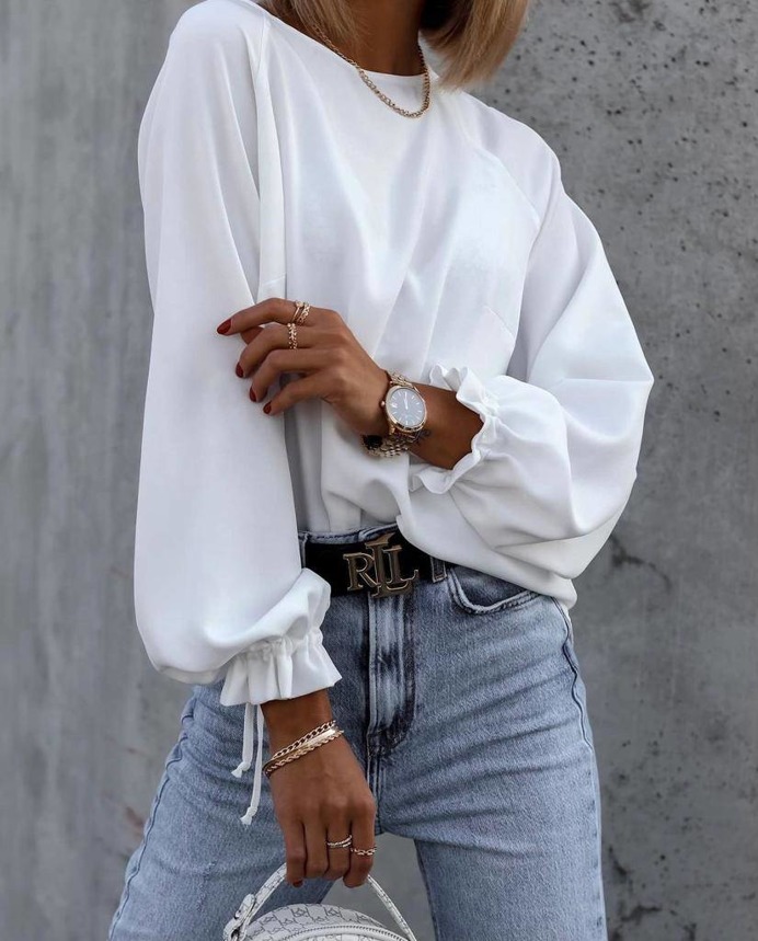 Biała bluzka damska ze ściągaczem i wiązaniem przy rękawach ENJOY