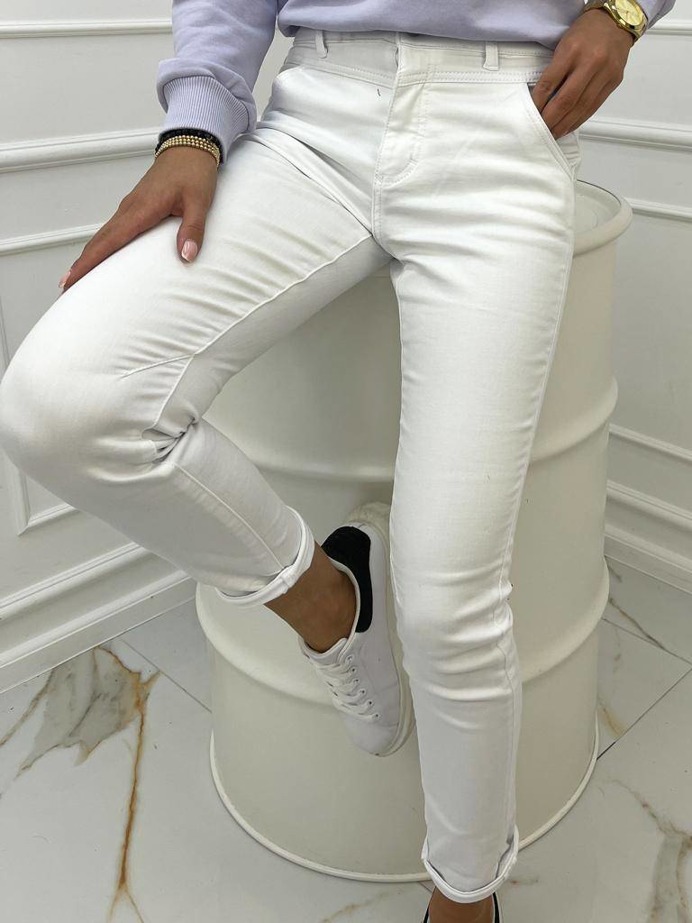 Białe spodnie damskie rurki WHITE SKINNY